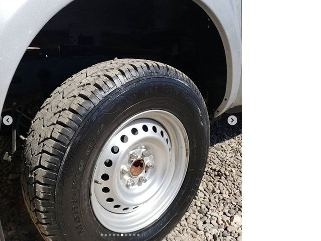 2016 Nissan NP300 Frontier FRONTIER XE T/M AC PAQ. SEG.6 VEL.